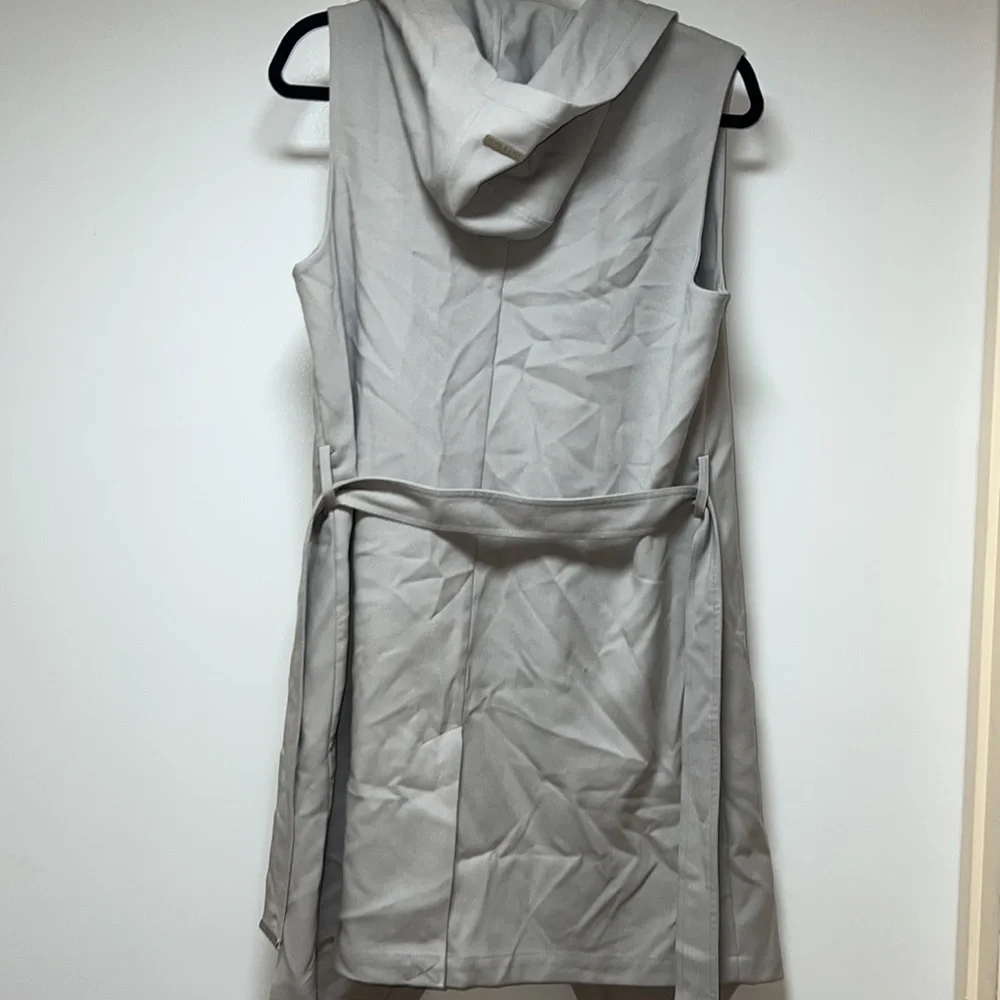 Soia & Kyo light grey hood flowy long vest - Picture 6 of 6